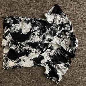 never been worn, like new, for men and woman. over sized